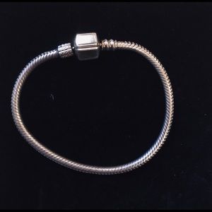 825 Sterling Silver Kavar Charm bracelet! ✨